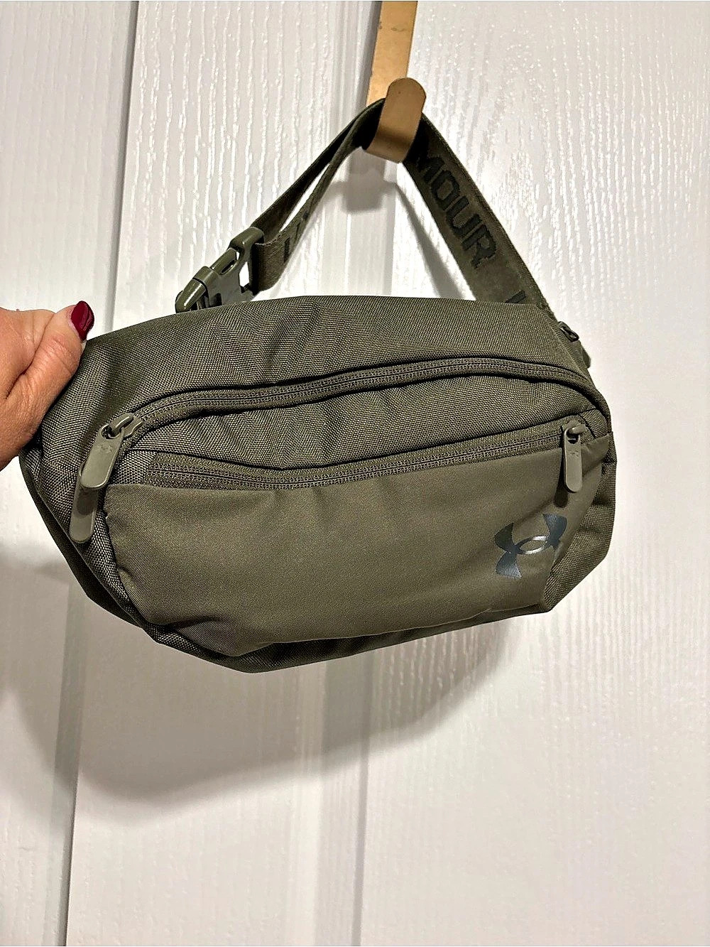Under Armour UA Flex Waist Bag Green & Black crossbody.
